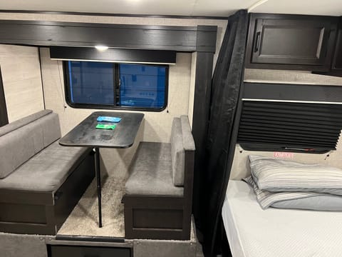 Forest 2022 Jayco Jay Flight 184BS Tráiler remolcable in Factoria