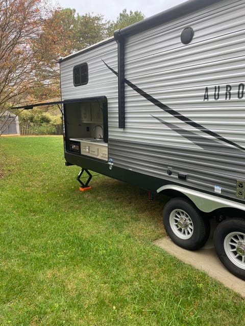 Home Sweet Roam - Sleeps 8 - Delivery available Towable trailer in Belmont