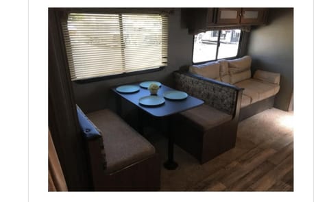 2018 Keystone RV Hideout 262LHS Towable trailer in Manitou Springs