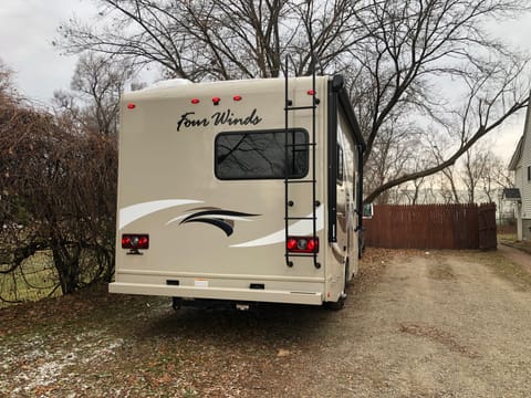 John‘s Thor Motor Coach Four Winds 22E Drivable vehicle in Auburn Hills