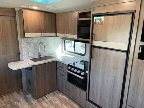 Kid and Pet friendly bunkhouse Towable trailer in Cadillac