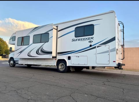 2019 Forest River RV Sunseeker LE 2350LE Ford Fahrzeug in Fortuna Foothills