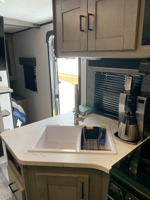 2021 Heartland Mallard 32 Towable trailer in Hesperia