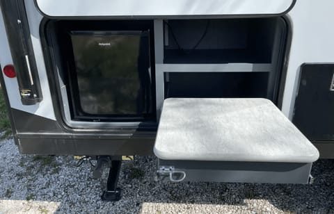 2022 Keystone RV Bullet Crossfire 2200BH Towable trailer in Columbia