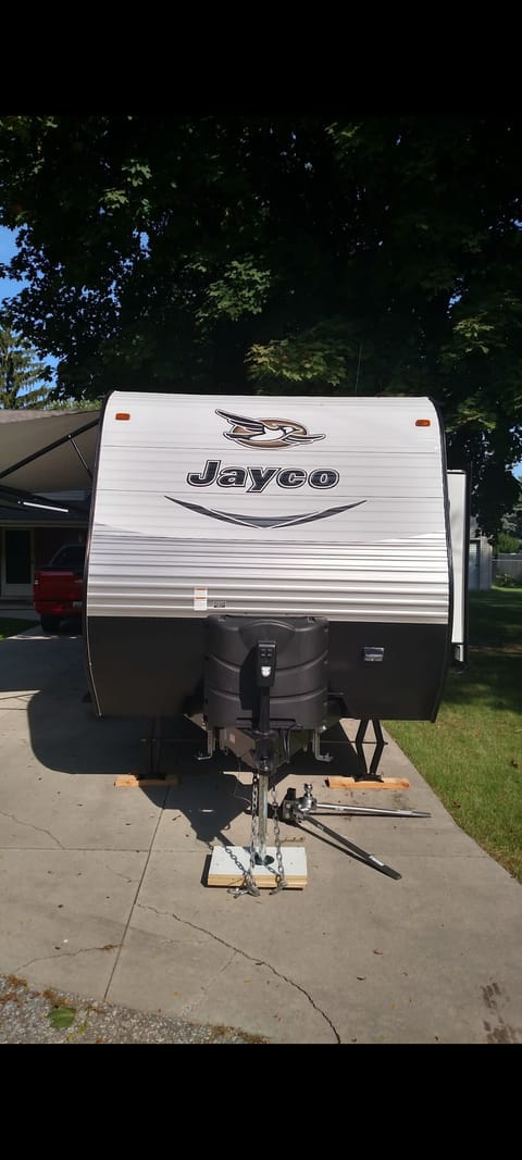 2015 Jayco Jay Flight 28BHBE Towable trailer in Saginaw Charter Township