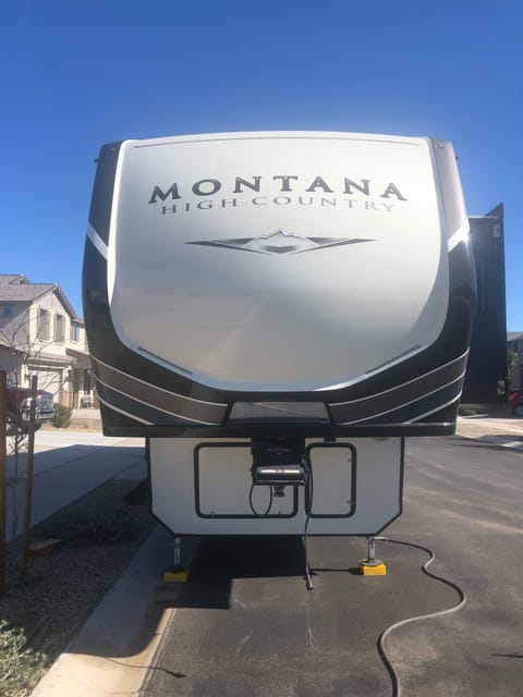 2020 Keystone RV Montana High Country 365BH Towable trailer in Surprise