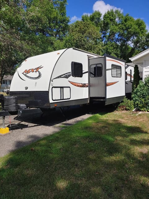 2015 KZ MXT MXT303 Towable trailer in Minnetonka