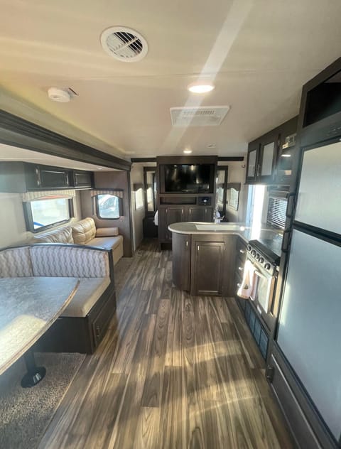 2018 Forest River Travel trailer Tráiler remolcable in Johnson Ranch