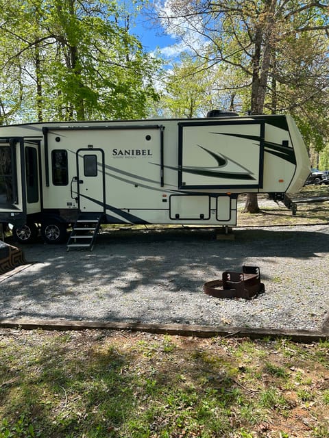 2020 Prime Time RV Sanibel 3702WB Towable trailer in Maryville
