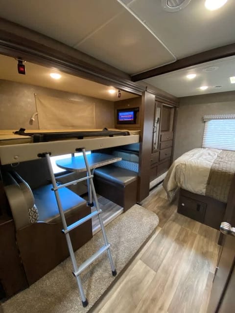 Miss Freeda 2020 Class C Bunkhouse sleeps up to 10 Drivable vehicle in Goodyear