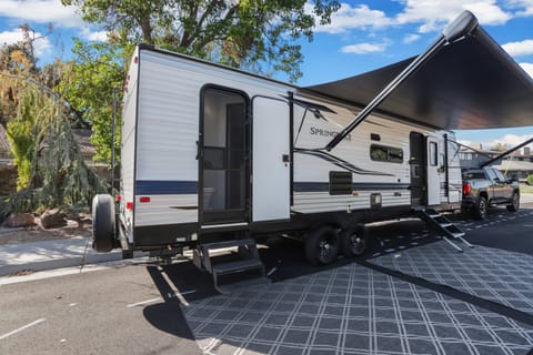 Great Family Layout! 2021 Keystone RV Springdale Towable trailer in Stockton