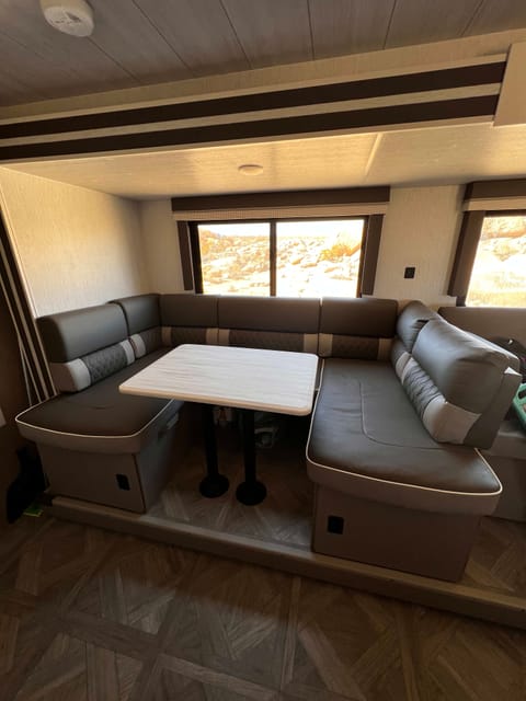 2023 Cruise Lite FAMILY BUNKHOUSE Towable trailer in Yucca Valley