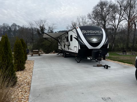 2018 Heartland Sundance 278BH Towable trailer in Woodstock