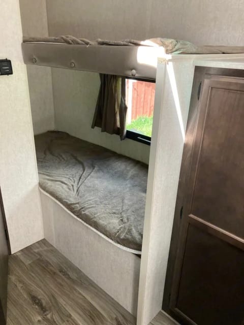 2018 Starcraft Autumn Ridge Outfitter 19BH Towable trailer in Jackson