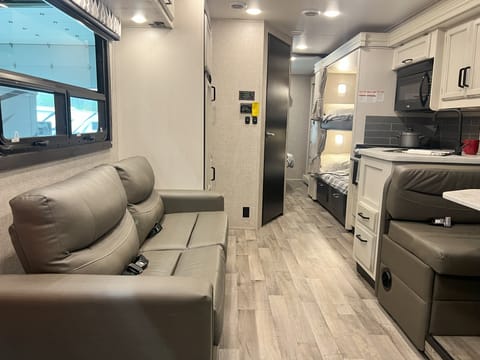 2022 Jayco Redhawk 31F Drivable vehicle in Kettering