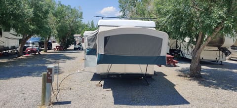 2001 Coleman The Americana Series Bayside Towable trailer in Layton