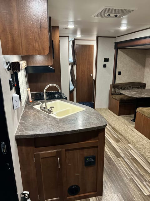 2017 Jayco Jay Flight SLX 267BHSW Towable trailer in Spokane Valley