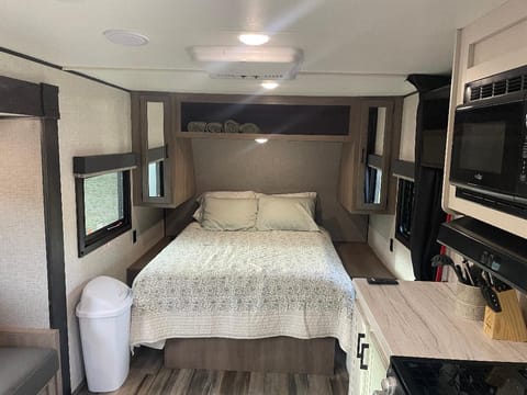 BRAND NEW! Your vacation home on wheels! Towable trailer in Ozark