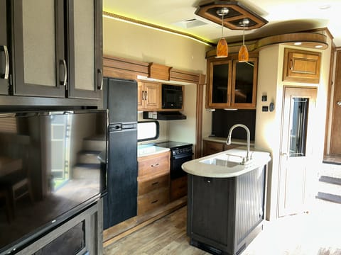 2016 Grand Design Reflection 357BHS Towable trailer in Ormond Beach