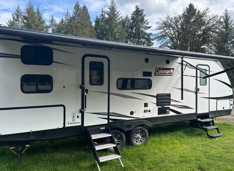 2021 Coleman Lite 2755BH Towable trailer in Lacey