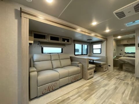 GLAMPING-2021, Queen Master w/Slide out Closet Tráiler remolcable in Colorado Springs