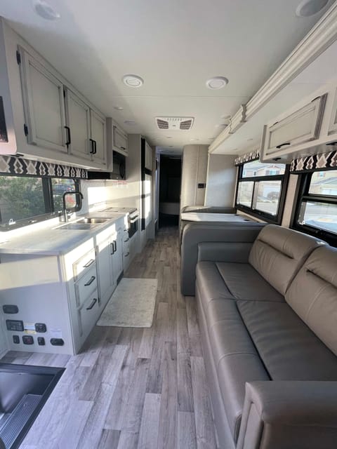 2022 Jayco Greyhawk 29MV Drivable vehicle in Menifee