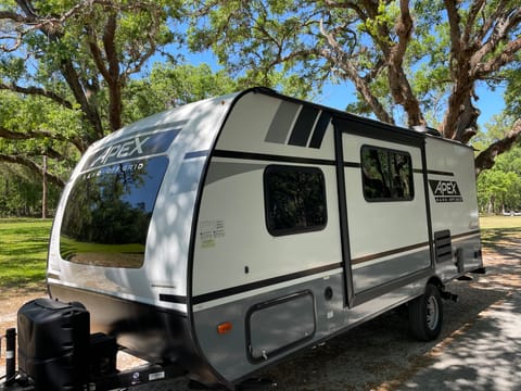 2022 Coachmen RV Apex Nano 194BHS Towable trailer in Poinciana