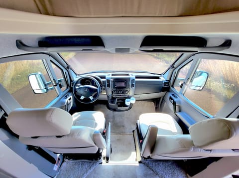 2016 Winnebago View 24J: Compact Luxury! Fahrzeug in Laveen Village