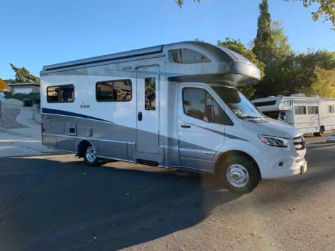 2020 Winnebago View  - Diesel on Mercedes Chassis Drivable vehicle in Casa De Oro-Mount