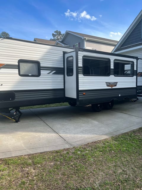 2022 Forest River Wildwood 26DBUD Towable trailer in Southern Pines