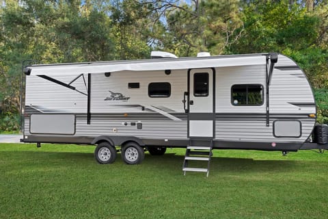 Pab & Tay’s Family Friendly RV Rental! SLEEPS 10!! Towable trailer in Royal Palm Beach