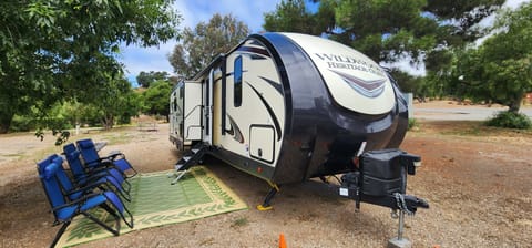 2020 Forest River RV Wildwood Heritage Glen 273RL Towable trailer in Oxnard