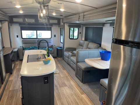 2022 Keystone RV Premier Ultra Lite 30RIPR Towable trailer in Bristol