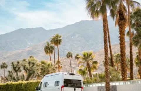 One-Way Rental: Los Angeles to San Francisco Camper in Torrance