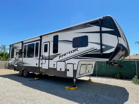 2021 Keystone RV Raptor 352 Towable trailer in Palmdale