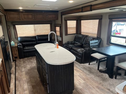 2017 Grand Design Reflection 297RSTS Towable trailer in Port Hueneme
