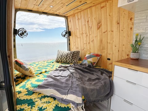 2023  Mercedes Benz Sprinter Van-Luxury Camper Campervan in McCully-Moiliili