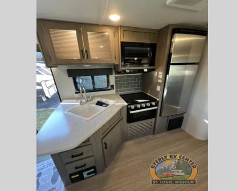 2021 Keystone Hideout 318BR **DELIVERY AVAILABLE** Tráiler remolcable in Belleville