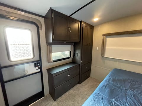 2018 Keystone RV Outback 332FK Remorque tractable in Liberal