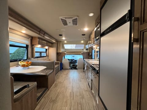 2019 Entegra Coach Odyssey 29V 32’ Drivable vehicle in West Valley City