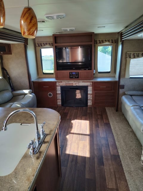2014 Dutchmen RV Kodiak 291RESL Towable trailer in Sebring