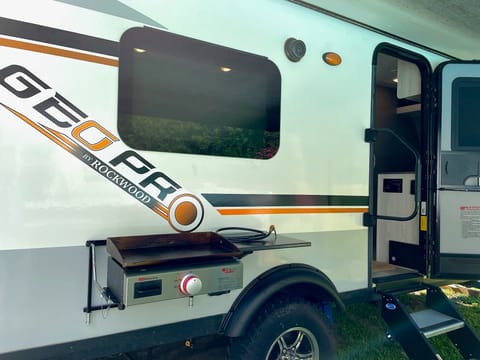 Little George the Geo Pro toy hauler Towable trailer in Ocala