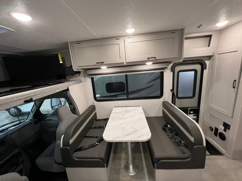 2024 Coachmen RV Freelander 30BH Ford 450 Drivable vehicle in Kettering