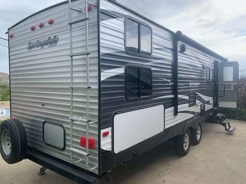2016 Thor Travel Trailer keystone Springdale Towable trailer in Corona