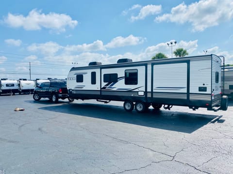 Dustin & Mae’s Family Fun RV Rental Towable trailer in Bay Pines