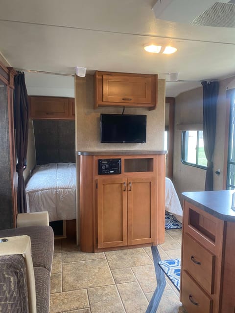 2014 Forest River Cherokee Grey Wolf Camper Tráiler remolcable in Cameron