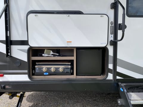 2022 Grand Design - Imagine 2800BH Towable trailer in Hot Springs