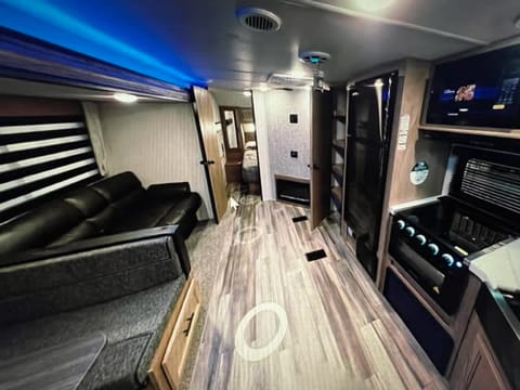 Ease of Comfort Towable trailer in Murfreesboro