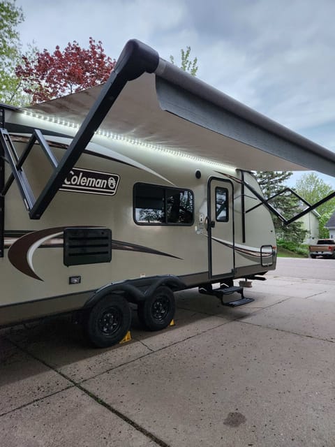 2018 Family Friendly Coleman  - Hook up and go! Towable trailer in Wausau