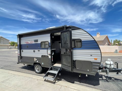 Lightweight Travel Trailer Rental Sleeps 5 Towable trailer in Oro Valley